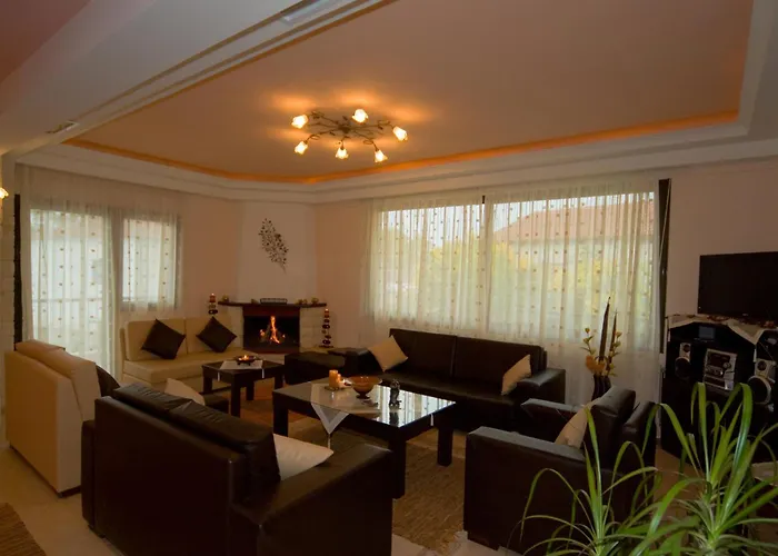 Apart Otel Ydraktis *