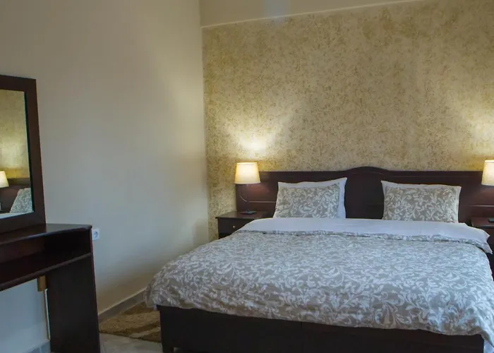 Apart Otel Ydraktis *